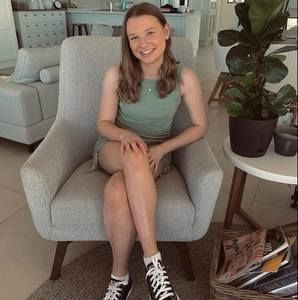 Meet your Posher, Alyssa